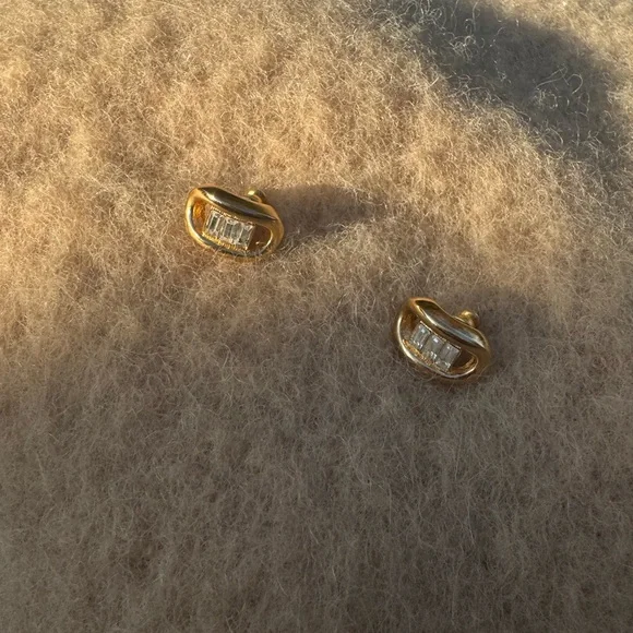 Christian Dior Designer Stacked Stud Earrings - Picture 4 of 9